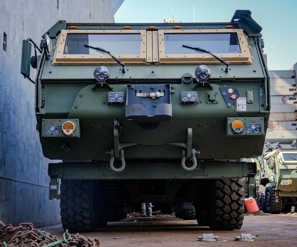 2nd Marine Logistics Group Merchant Vessel Offload