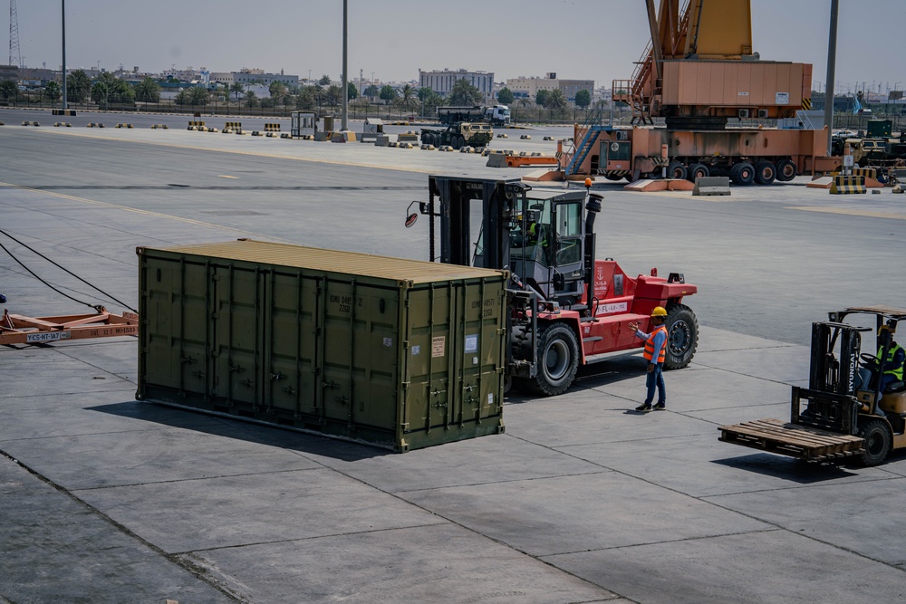 2nd Marine Logistics Group Merchant Vessel Offload