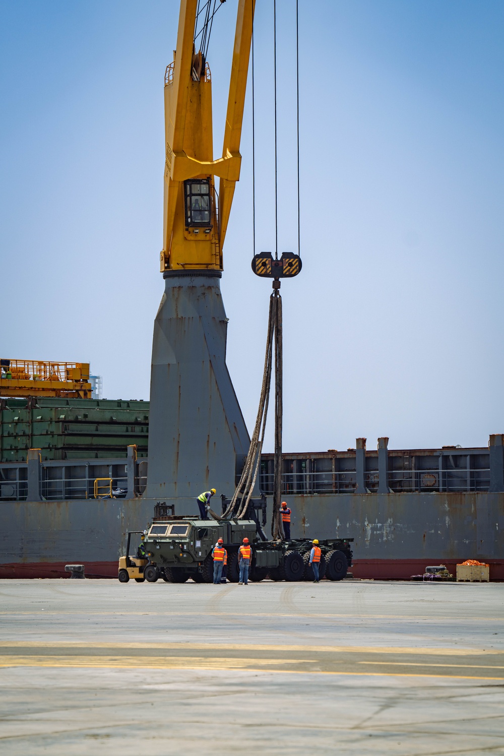 2nd Marine Logistics Group Merchant Vessel Offload