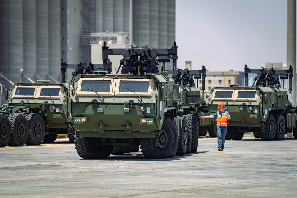 2nd Marine Logistics Group Merchant Vessel Offload