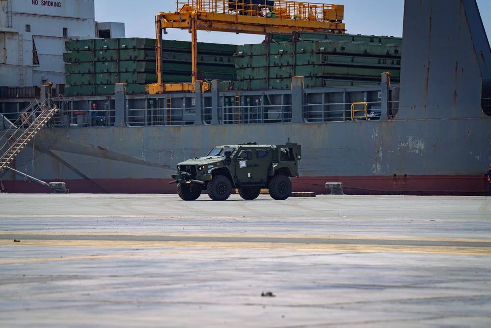 2nd Marine Logistics Group Merchant Vessel Offload