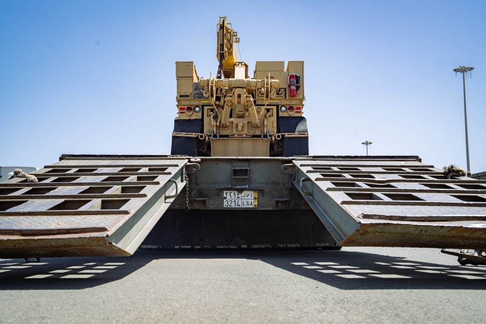 2nd Marine Logistics Group Merchant Vessel Offload