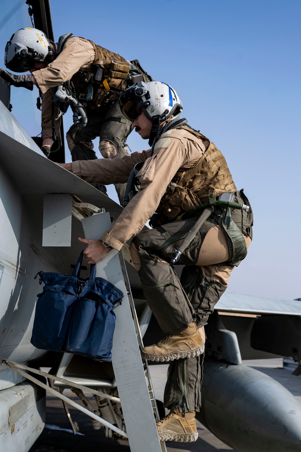 Navy and Air Force work together in CENTCOM