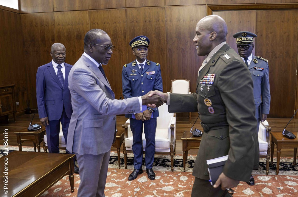 AFRICOM General Langley meets President of Benin