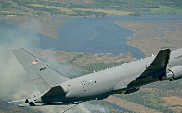 E-2D/KC-46 Refueling