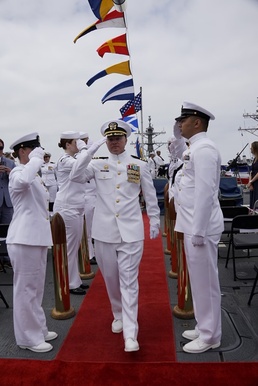 USS Spruance (DDG 111) Changes Command