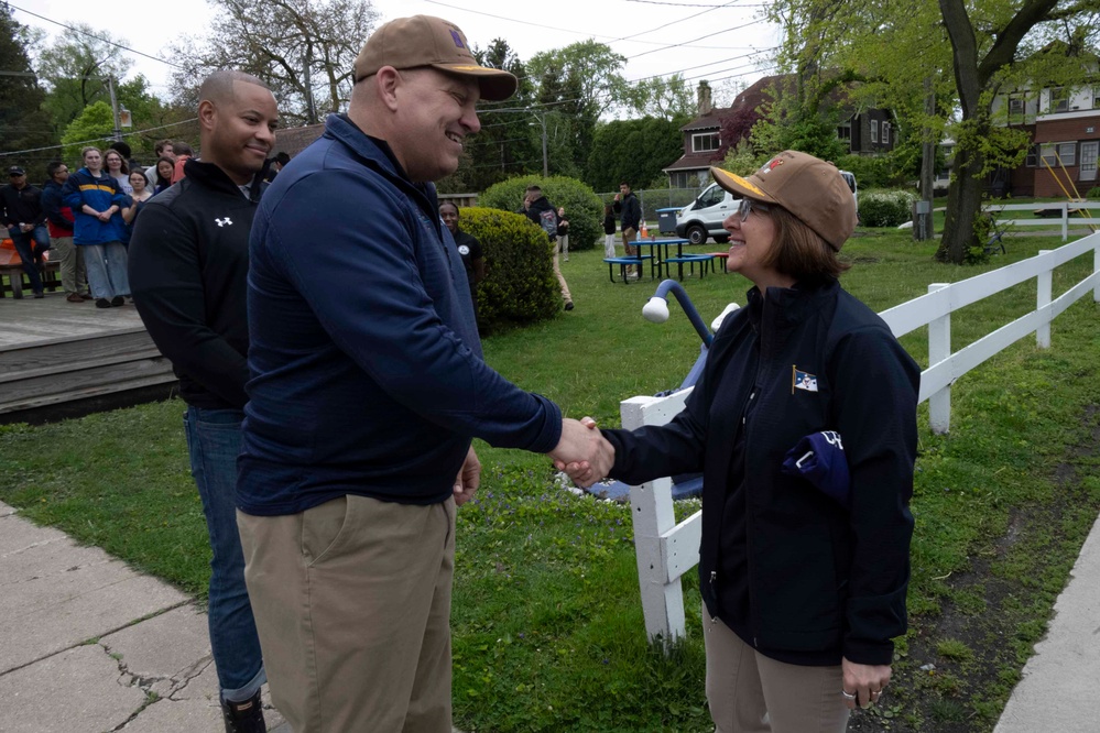 CNO Visits Northwesten University Naval Reserve Officer Training Corps