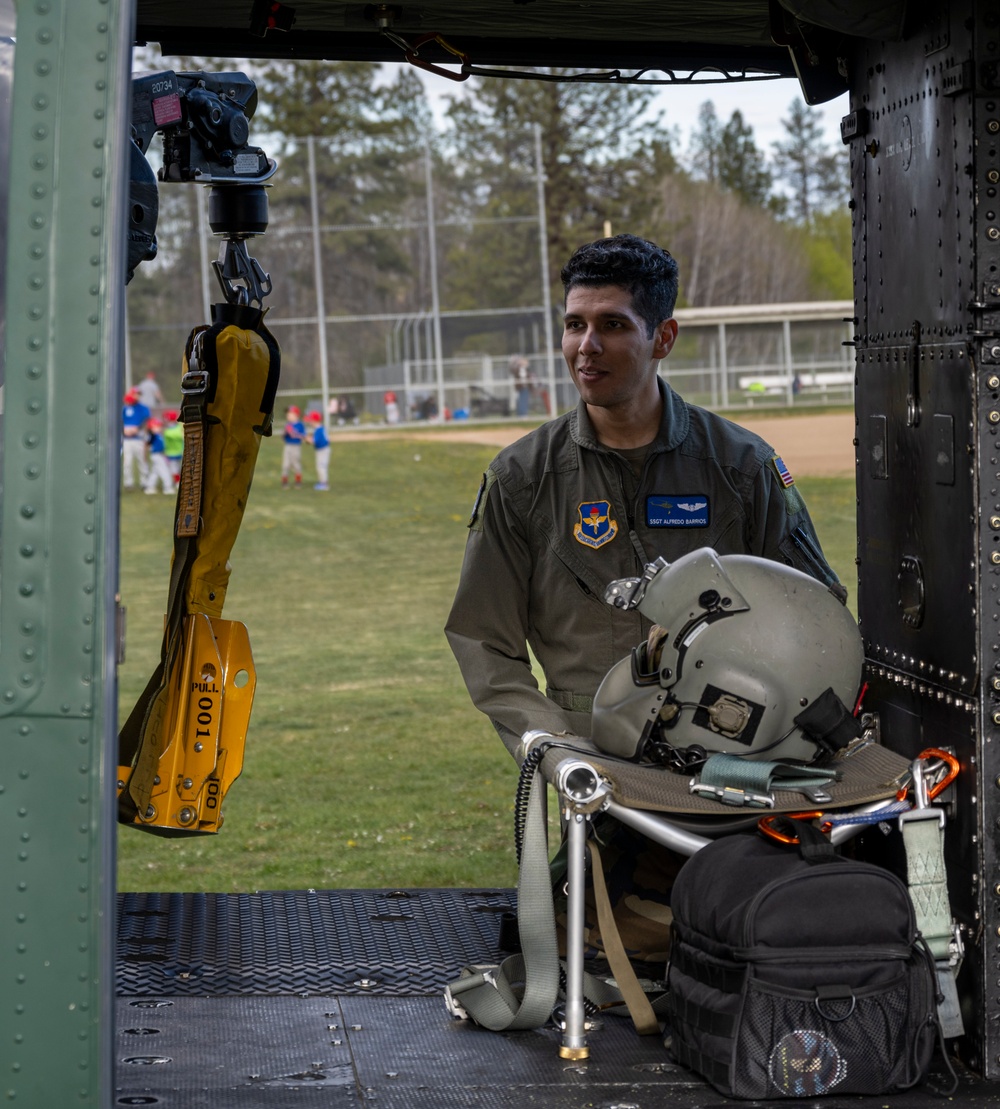 Airmen attend Medical Lake Middle School STEM night