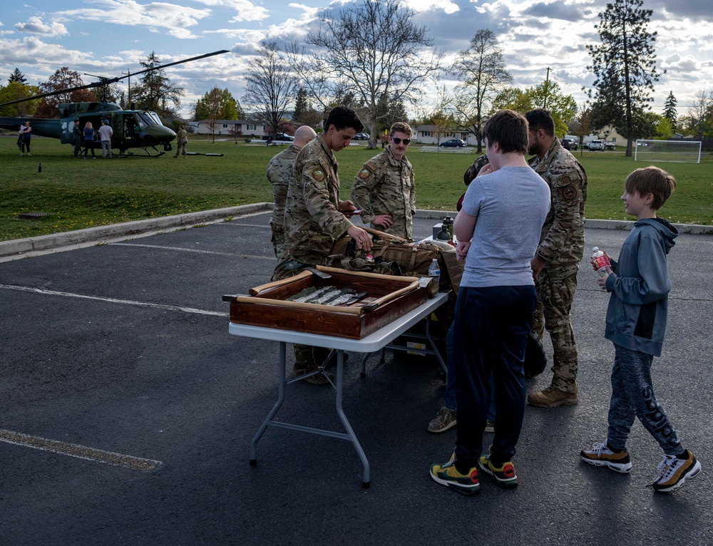 Airmen attend Medical Lake Middle School STEM night