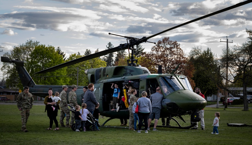 Airmen attend Medical Lake Middle School STEM night