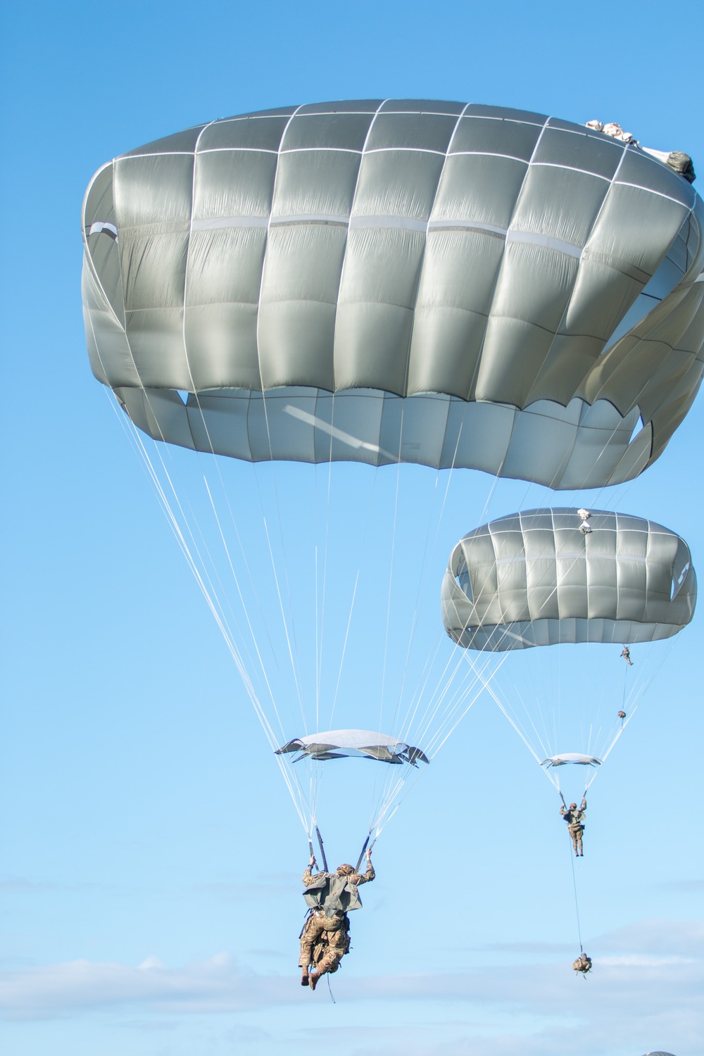 Historic Airborne Exercise: Over 600 Troops from U.S. and Allies Parachute into Sweden in NATO's Largest-Ever Joint Forcible Entry