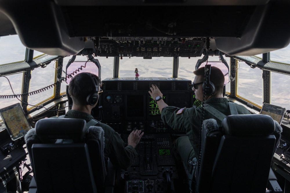 VMGR-153 Marines Conduct Flight Operations in Arizona