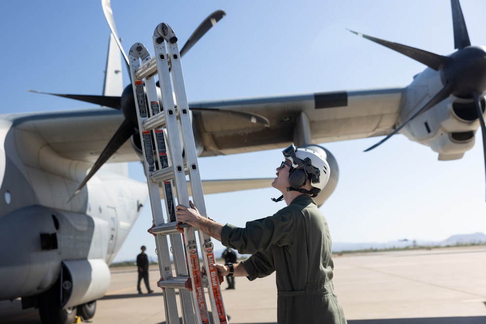 VMGR-153 Marines Conduct Flight Operations in Arizona