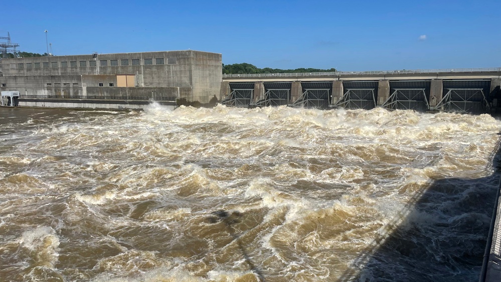 Peak water levels at Corps of Engineers projects in the Cumberland River Basin expected today and tomorrow