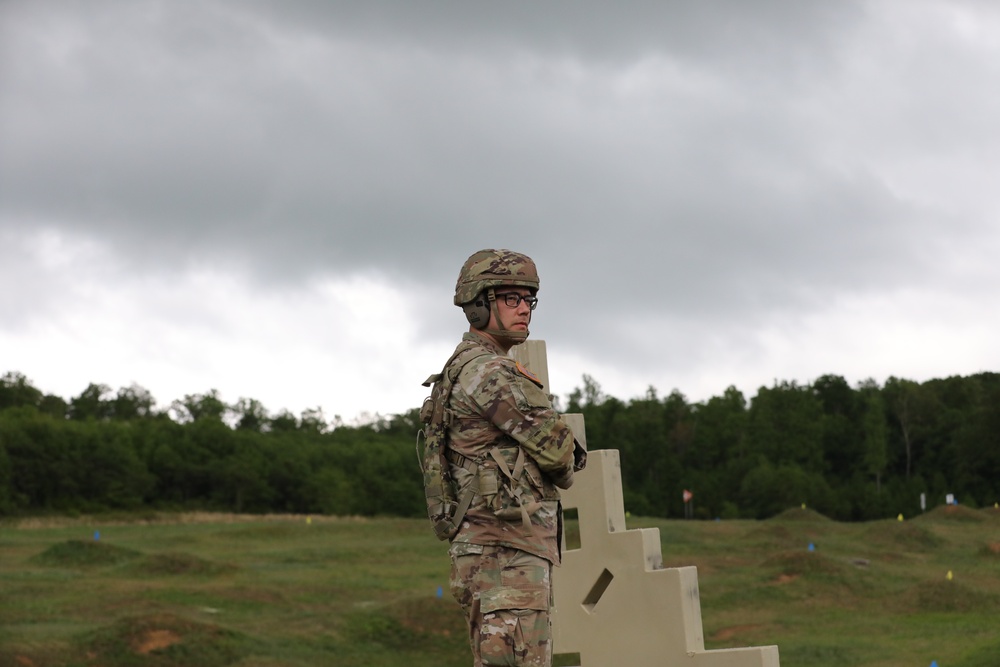 Virginia Army National Guard Soldier waits to qualify on the 249 SAW