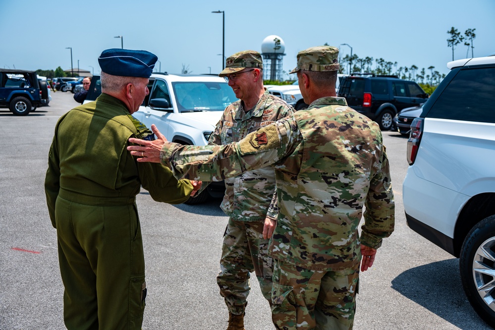 NORAD and USNORTHCOM commander visits CONR-1AF (AFNORTH &amp; AFSPACE)