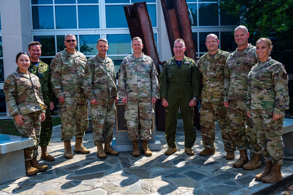 NORAD and USNORTHCOM commander visits CONR-1AF (AFNORTH &amp; AFSPACE)