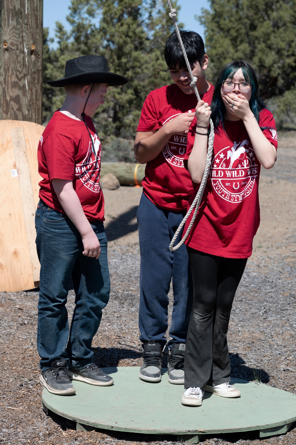 Oregon Youth Symposium connects military kids, teaches resiliency