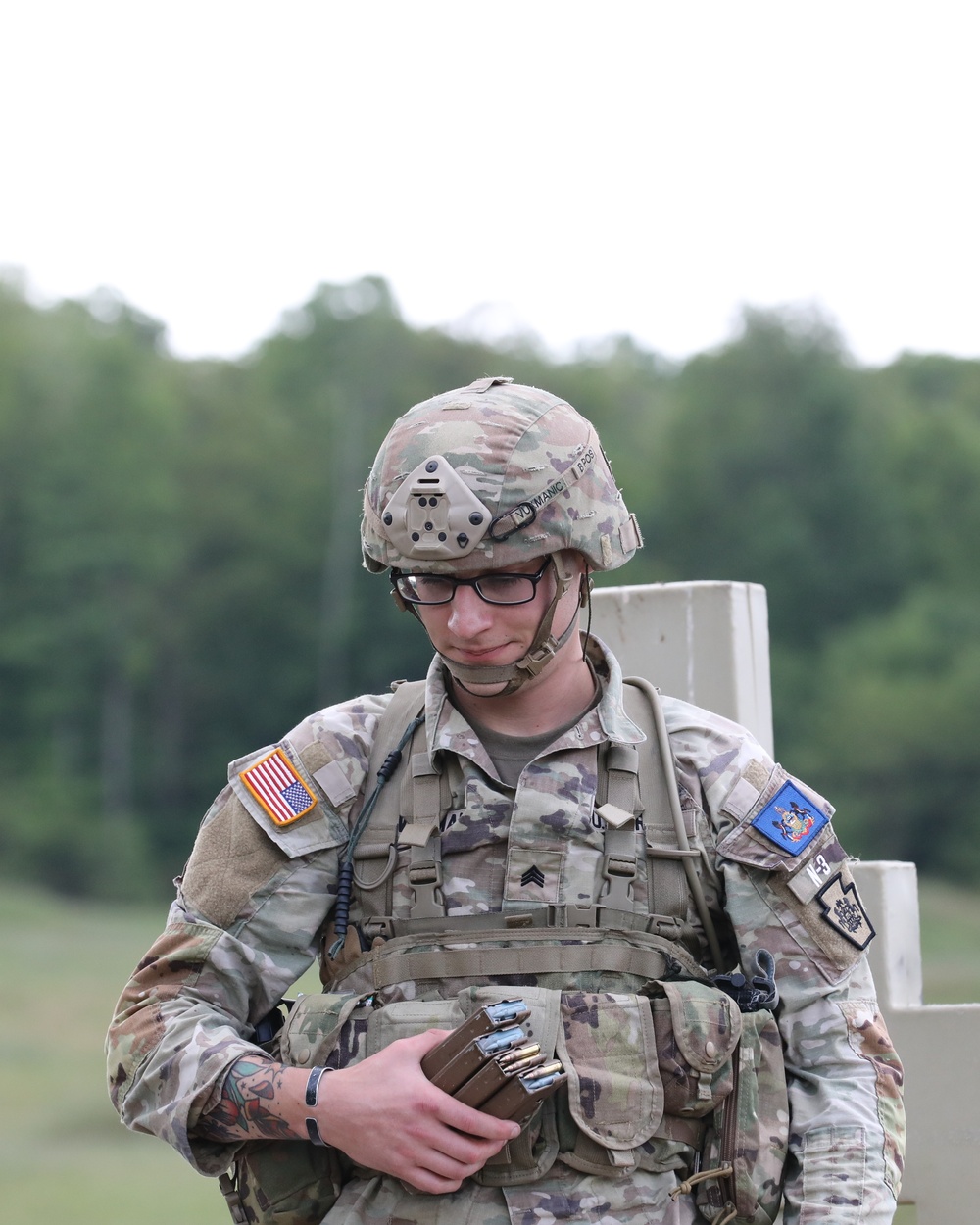 Pennsylvania Army Combat Engineer prepares for M4 weapons qualificaiton