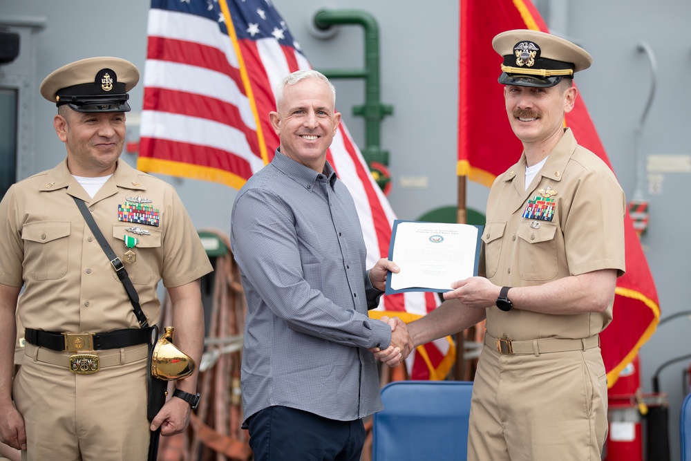 USS Tripoli Celebrates Senior Chief's Retirement