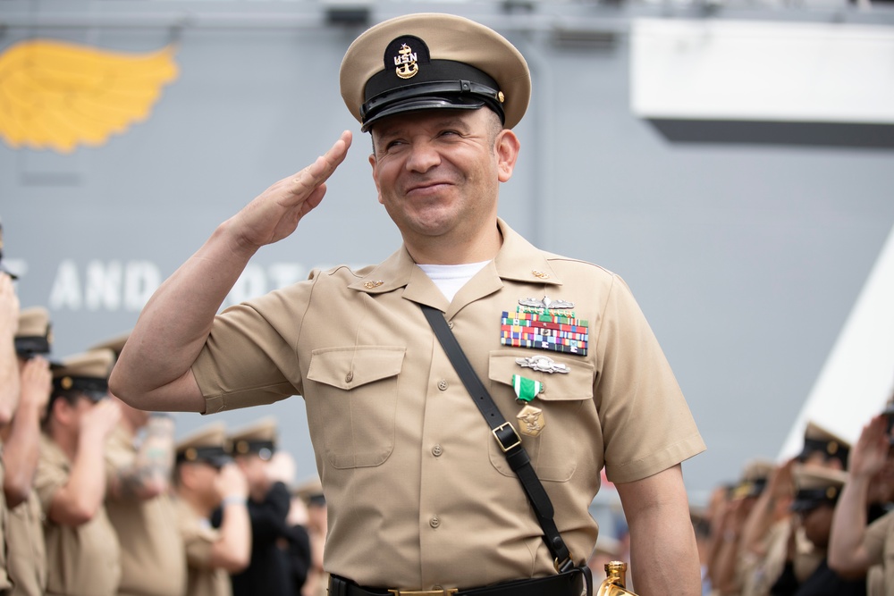 USS Tripoli Celebrates Senior Chief's Retirement