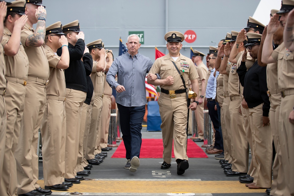 USS Tripoli Celebrates Senior Chief's Retirement