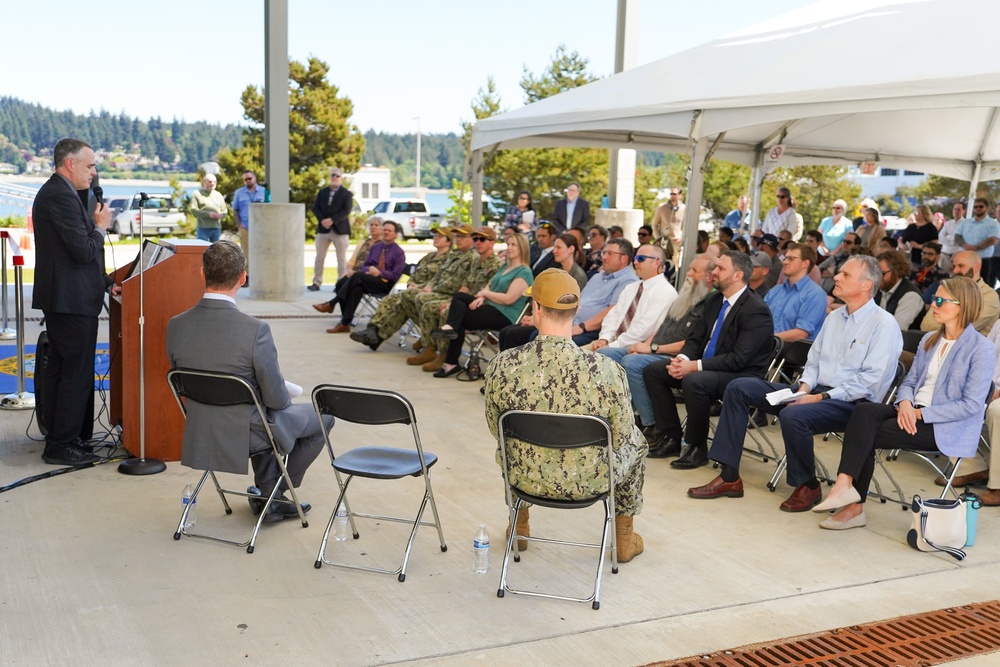 NUWC Division, Keyport holds ribbon cutting for UUV maintenance facility