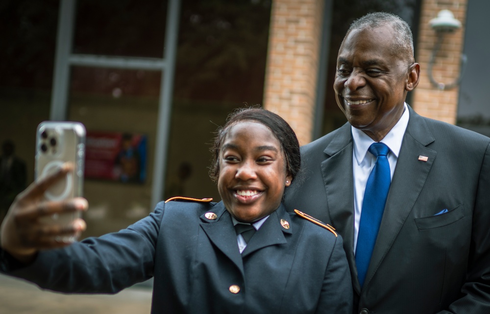 SECDEF Visits ROTC Cadets at South Carolina State University