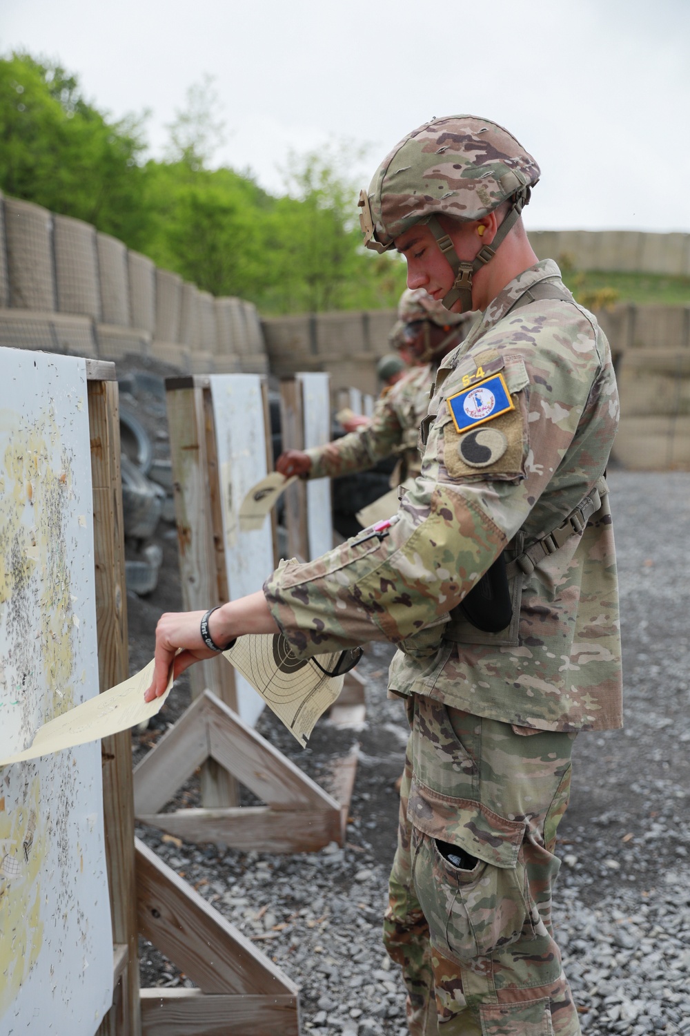 Competitor Checks Shot Accuracy in M4 Qualification