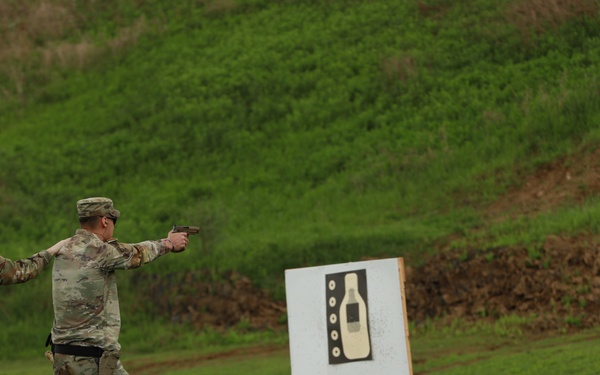 Pennsylvania Army National Guardsman Fires Pistol for qualification