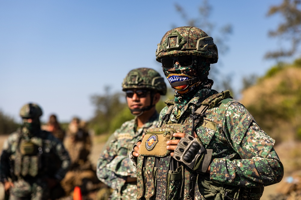 Balikatan 24: 3rd LCT and Philippine Marines Embark to Itbayat