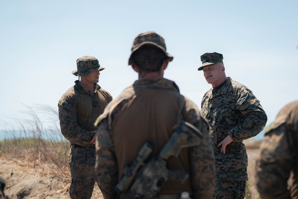 Balikatan 24: III MEF Commanding General meets with 3d LCT during BK 24