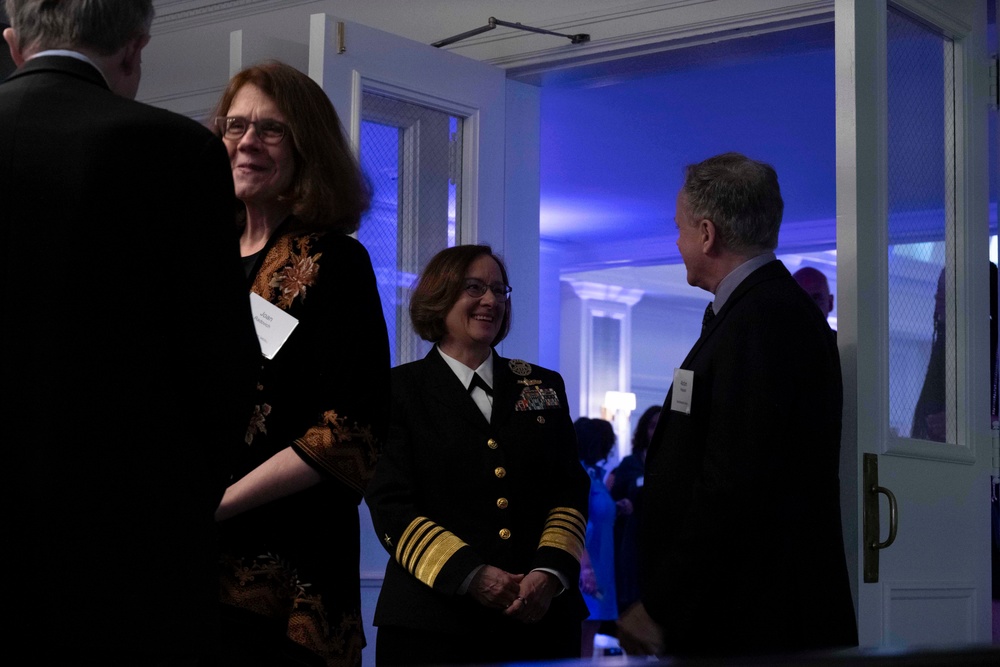 CNO inducted into the Medill School of Journalism Hall of Achievement