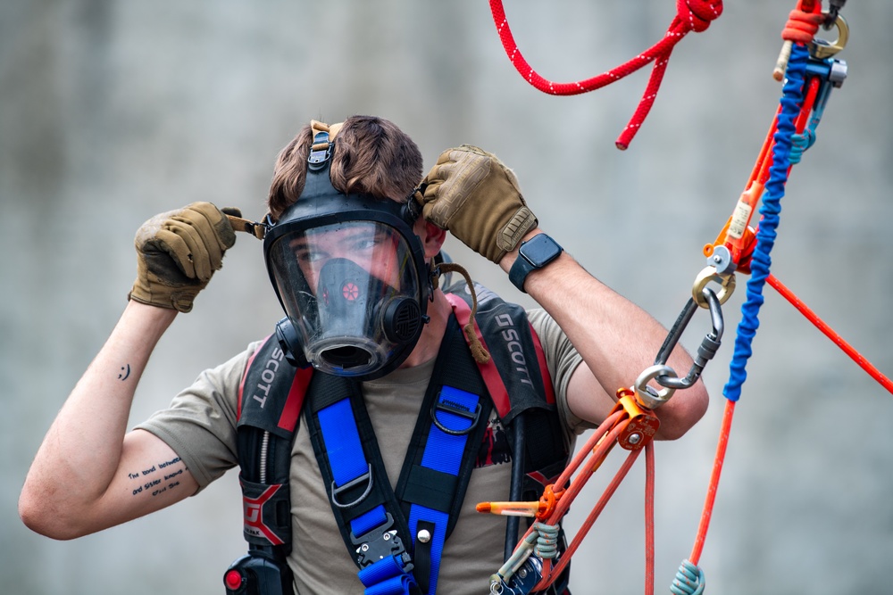 911th Technical Rescue Engineer Company competes in Rescue Challenge