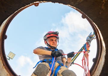 911th Technical Rescue Engineer Company competes in Rescue Challenge