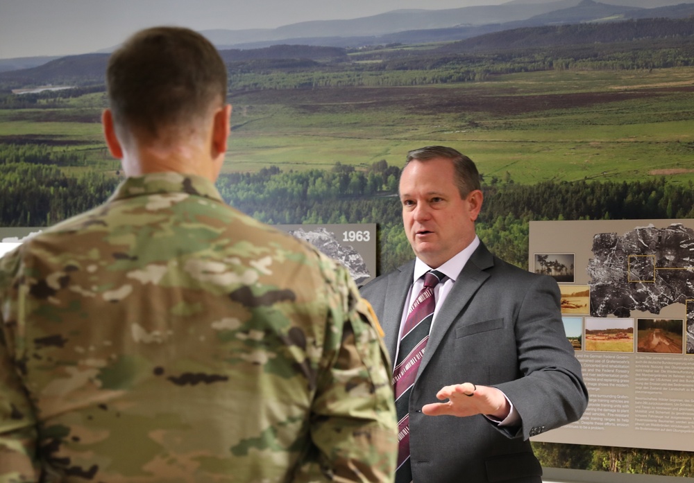 Lt. Gen. Patrick E. Matlock Visits U.S. Army Garrison Bavaria