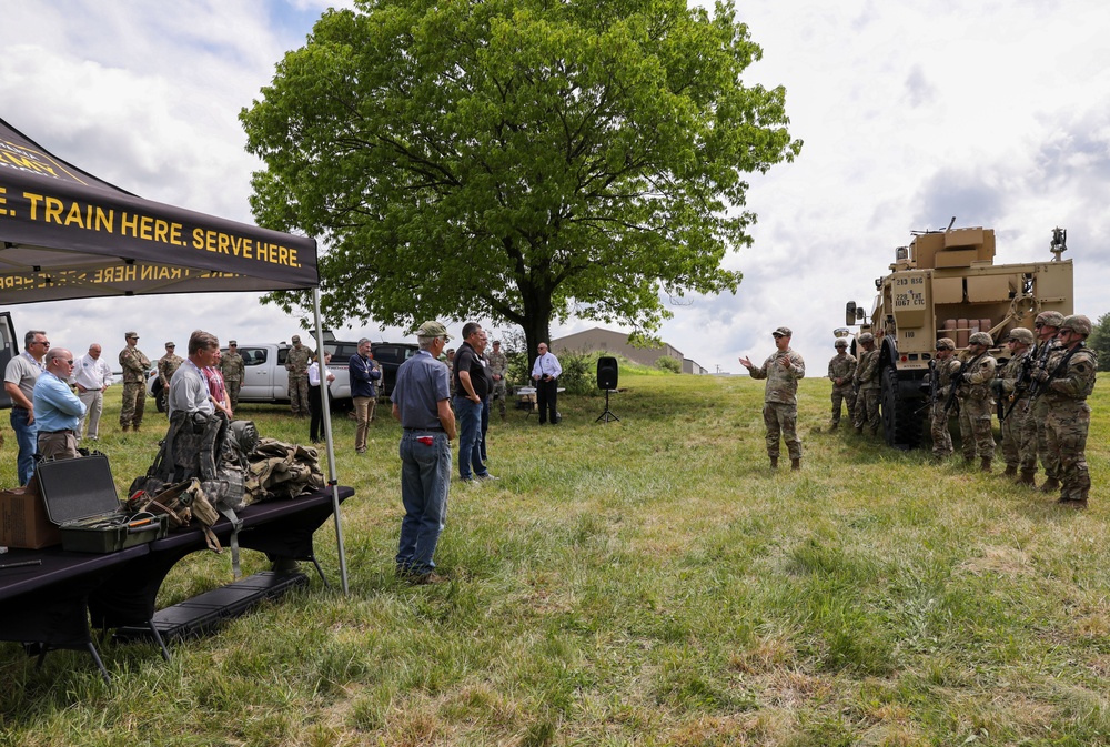 ESGR Bosslift highlights Pa. Guard mission, capabilities to employers