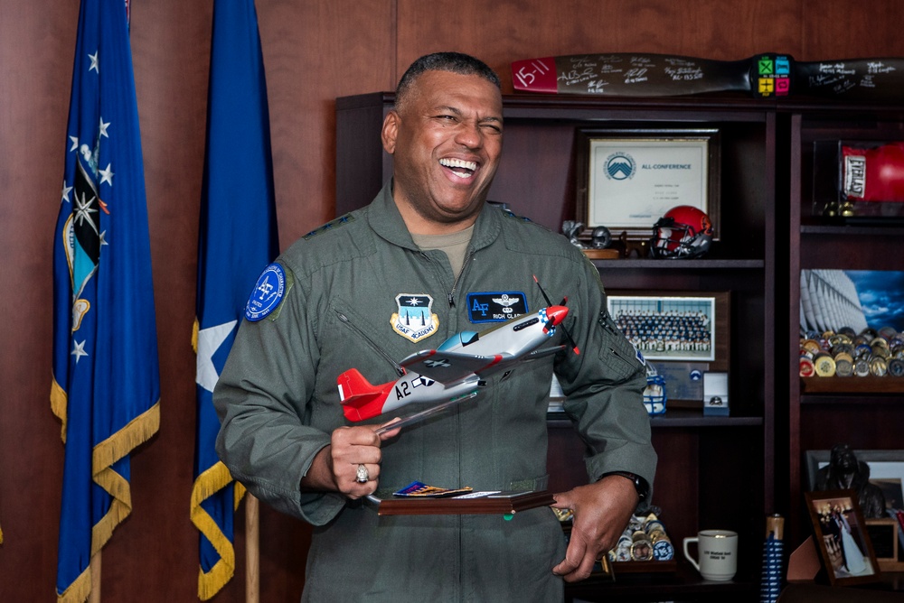 State's last surviving Tuskegee Airman visits Academy for ceremony