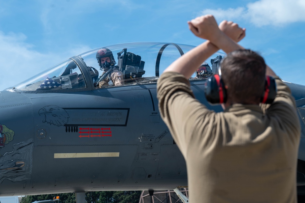 First Group of 494FS F-15's Returns to Lakenheath