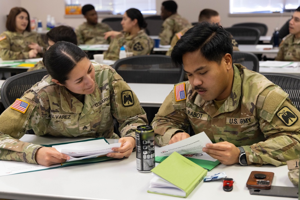 Soldiers Train in Behavioral Health Skills