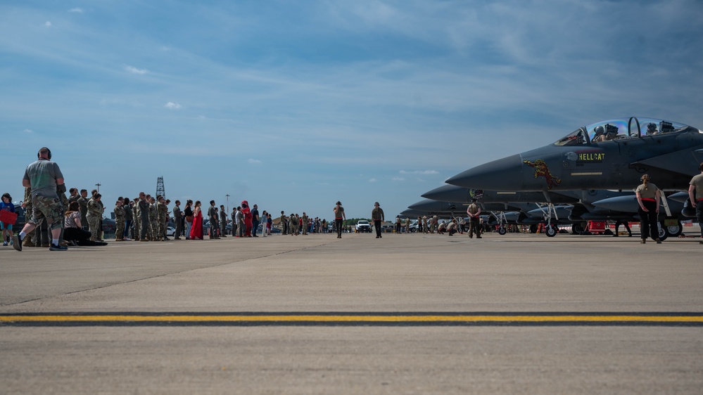 First group of 494th FS F-15s return to RAF Lakenheth