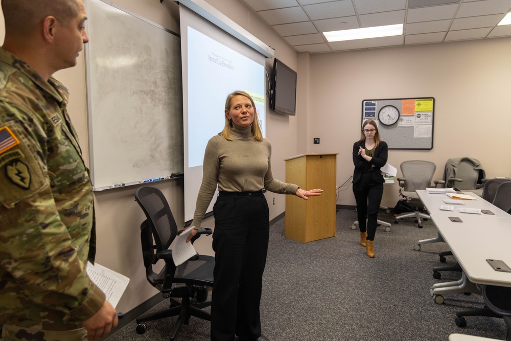 Soldiers Train in Behavioral Health Skills