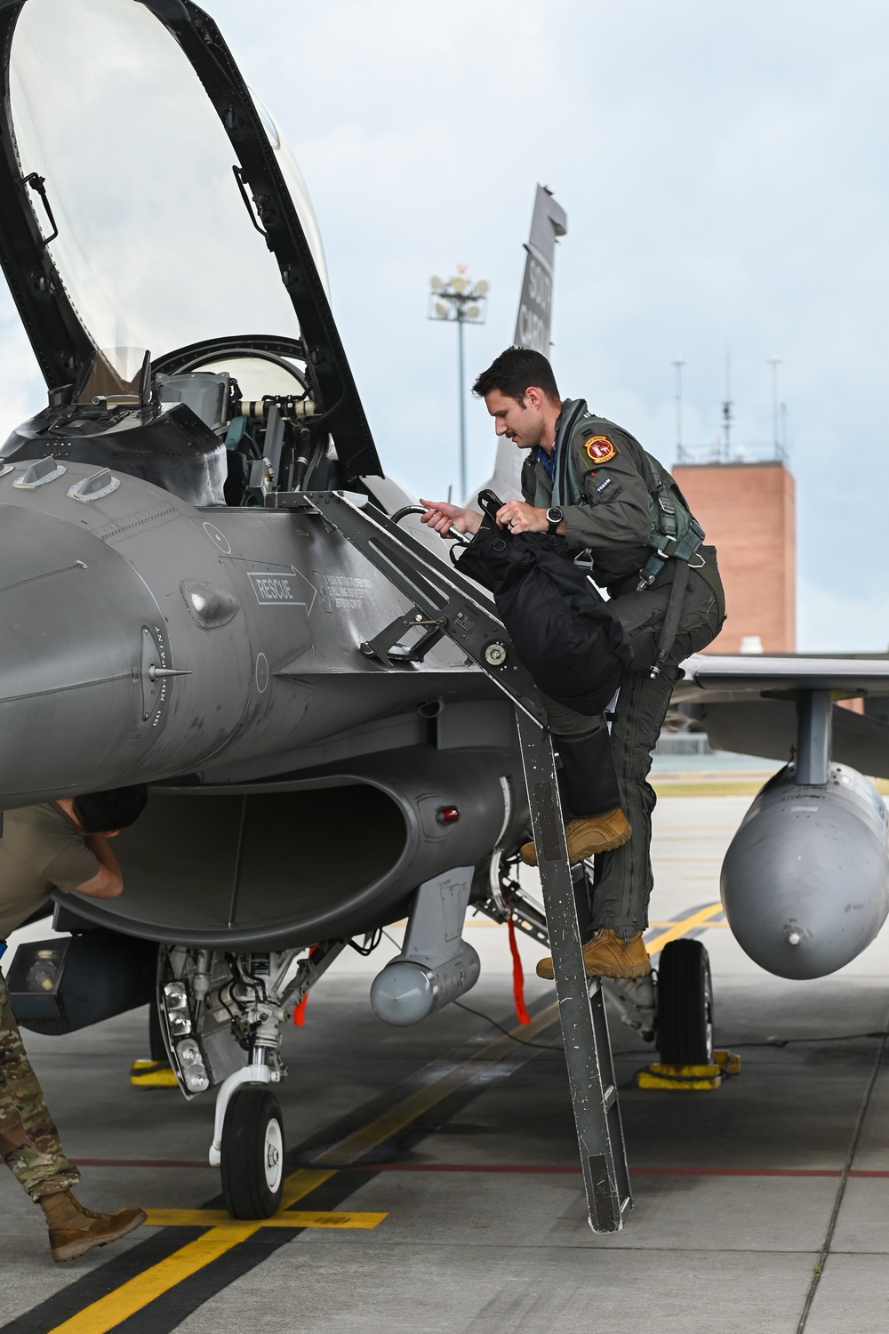 169th Fighter Wing F-16s takeoff for Sentry Savannah 2024