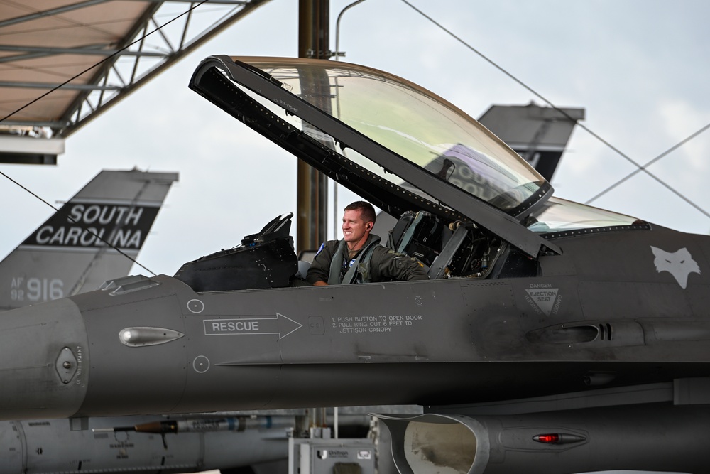 DVIDS - Images - 169th Fighter Wing F-16s takeoff for Sentry Savannah ...