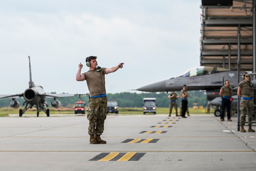 169th Fighter Wing F-16s takeoff for Sentry Savannah 2024