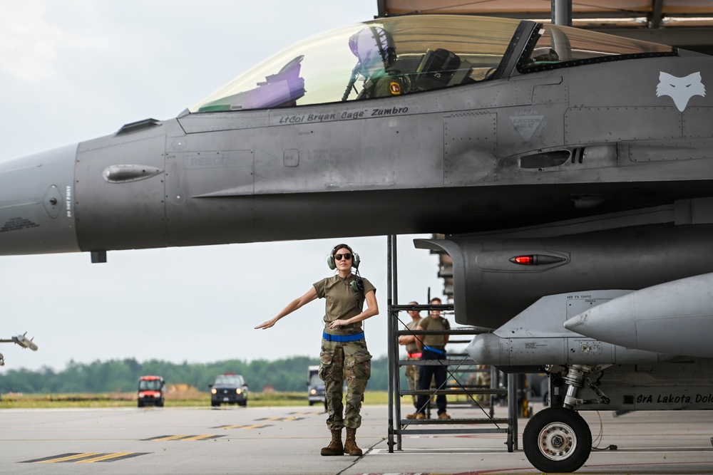 DVIDS - Images - 169th Fighter Wing F-16s takeoff for Sentry Savannah ...