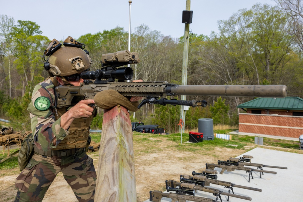 First French service member to attend Marine Corps Security Forces Regiment Designated Marksman Course