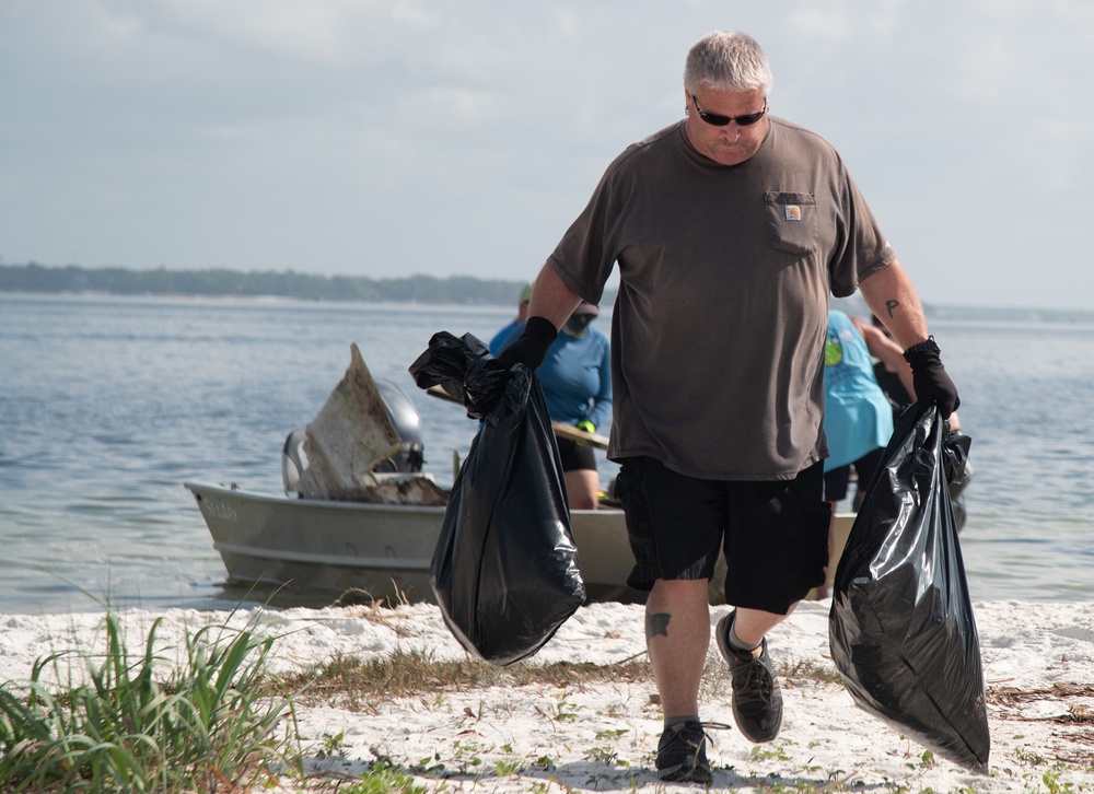 Okaloosa Earth Day 2024 cleanup