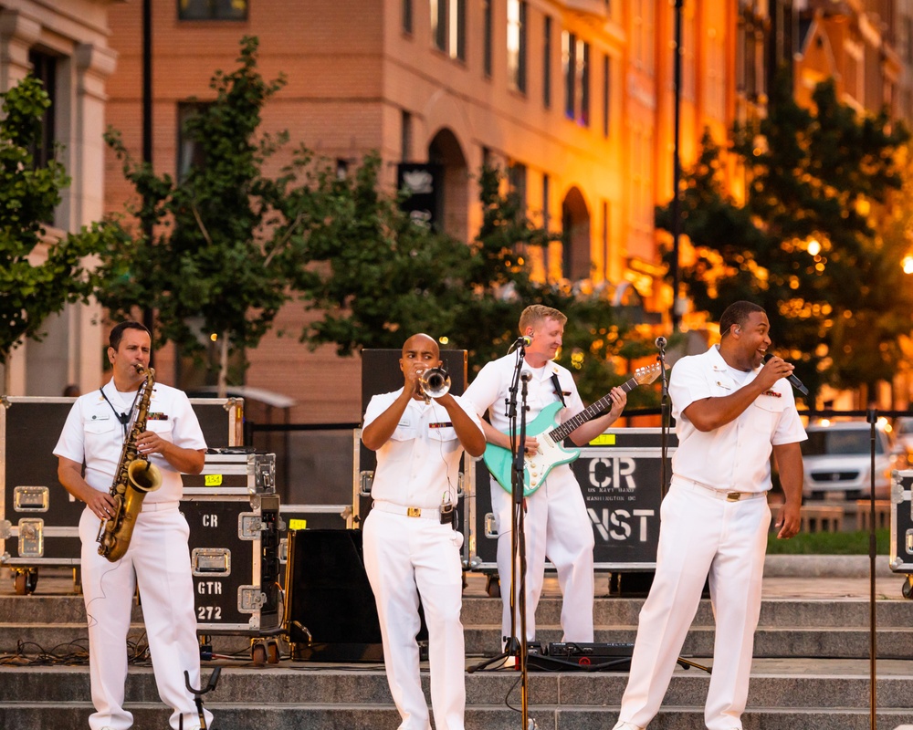 Navy Band Cruisers at Navy Memorial