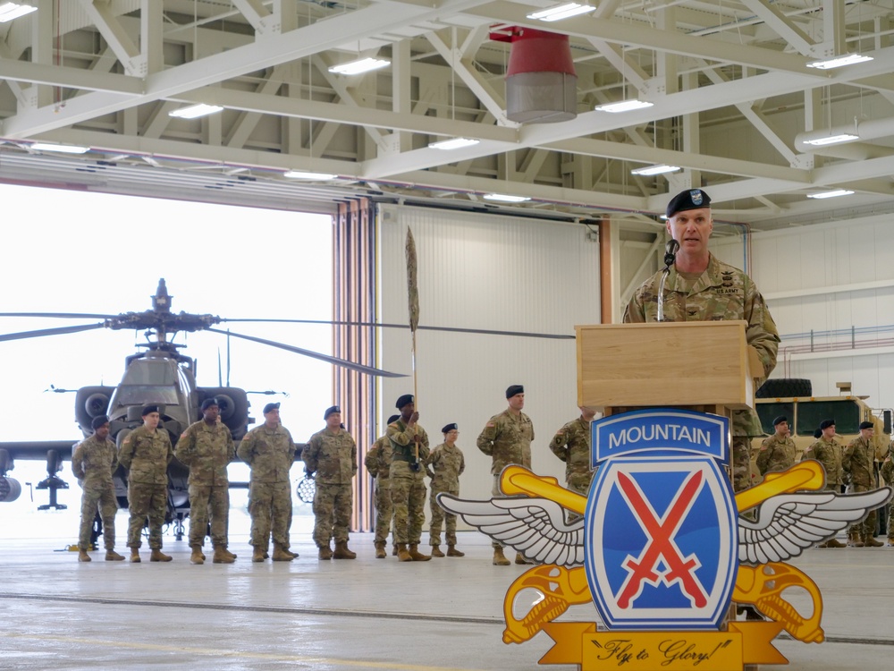 Col. Clyde gives remarks during a colors casing ceremony